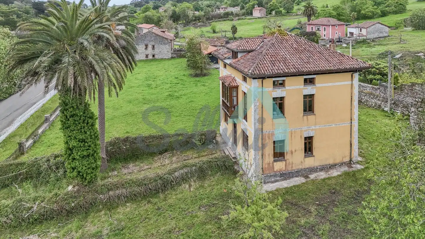 Casa o chalet en venta en Llanes con Calefacción, Jardín privado y Parquet