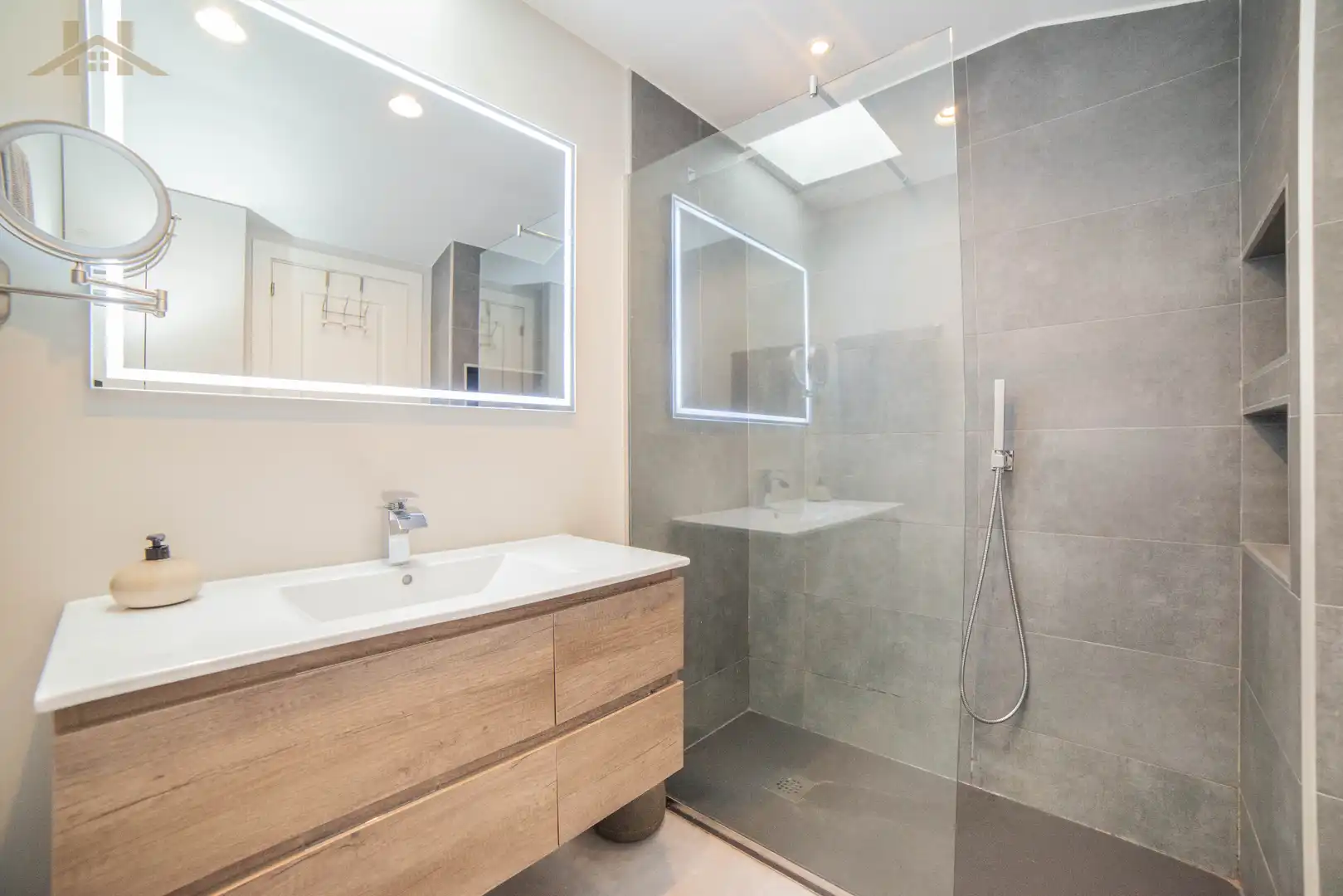 Baño de Dúplex en venta en Pinto con Aire acondicionado, Calefacción y Terraza