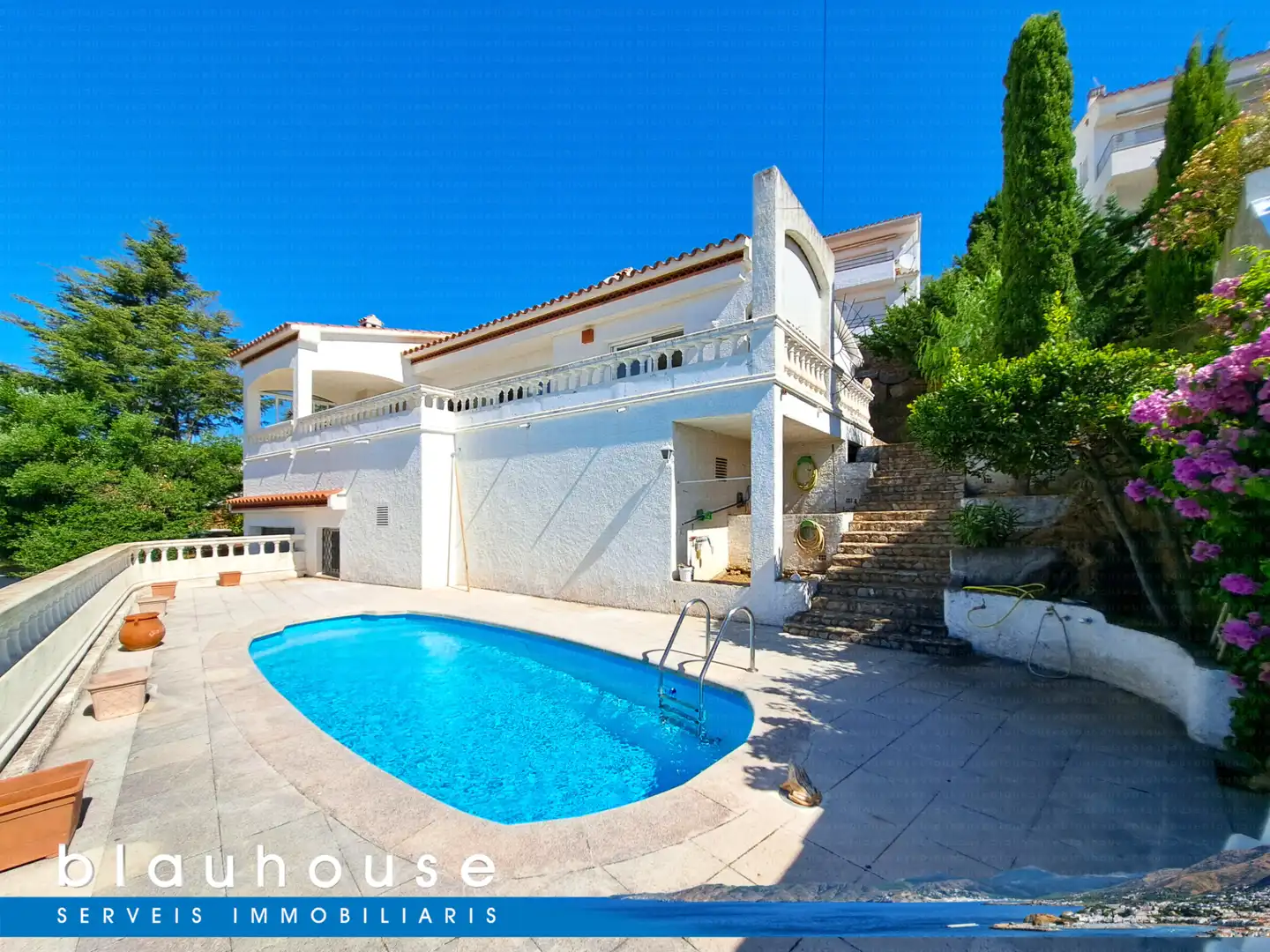 Vista exterior de Casa o xalet en venda en Llançà amb Aire condicionat, Jardí privat i Terrassa