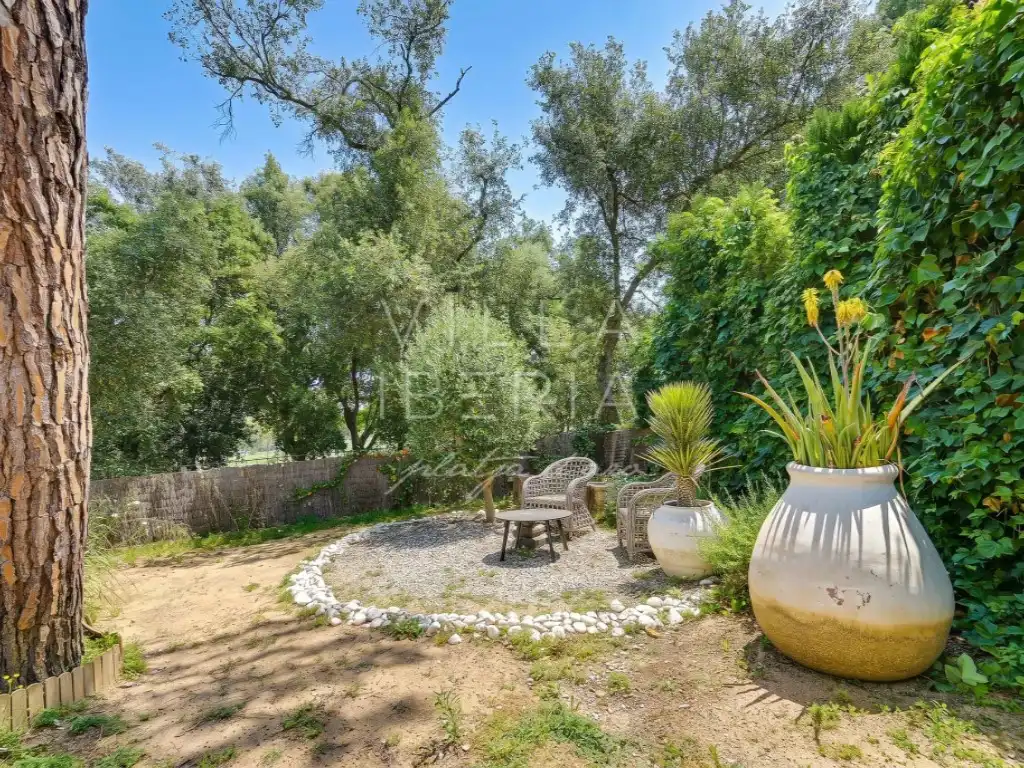 Garten von Haus oder Chalet zum Verkauf in Santa Cristina d'Aro mit Klimaanlage, Heizung und Privatgarten