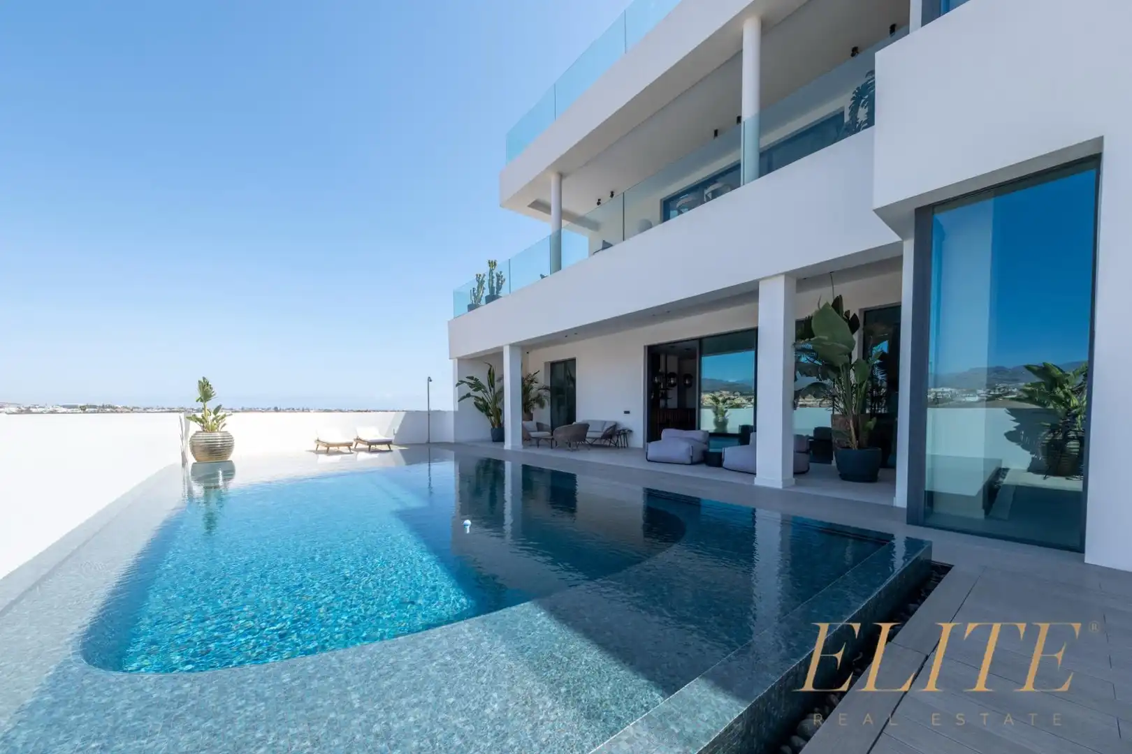 Piscina de Casa o chalet en venta en San Bartolomé de Tirajana con Aire acondicionado, Jardín privado y Terraza