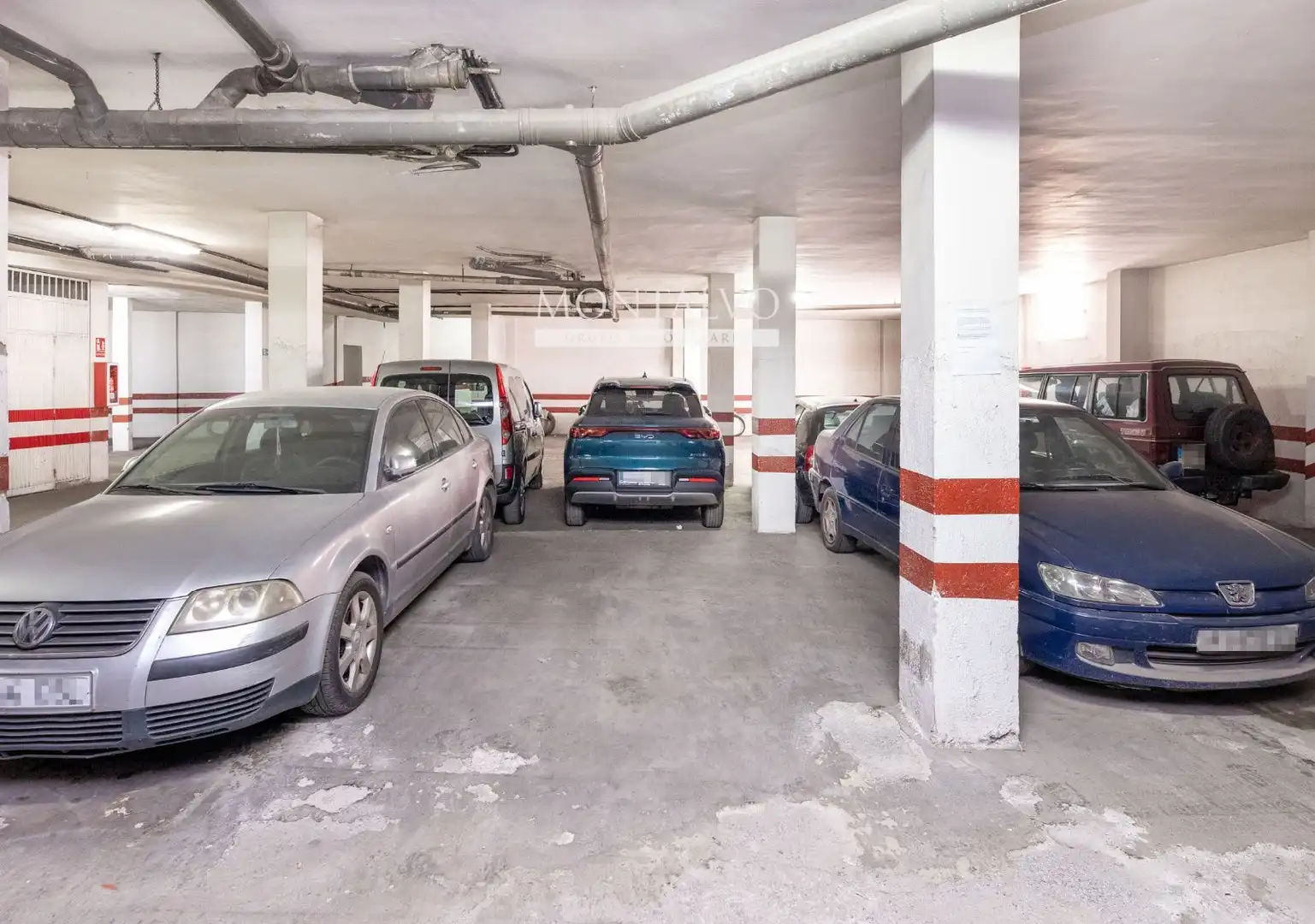 Parkplatz von Wohnung zum Verkauf in La Zubia mit Klimaanlage