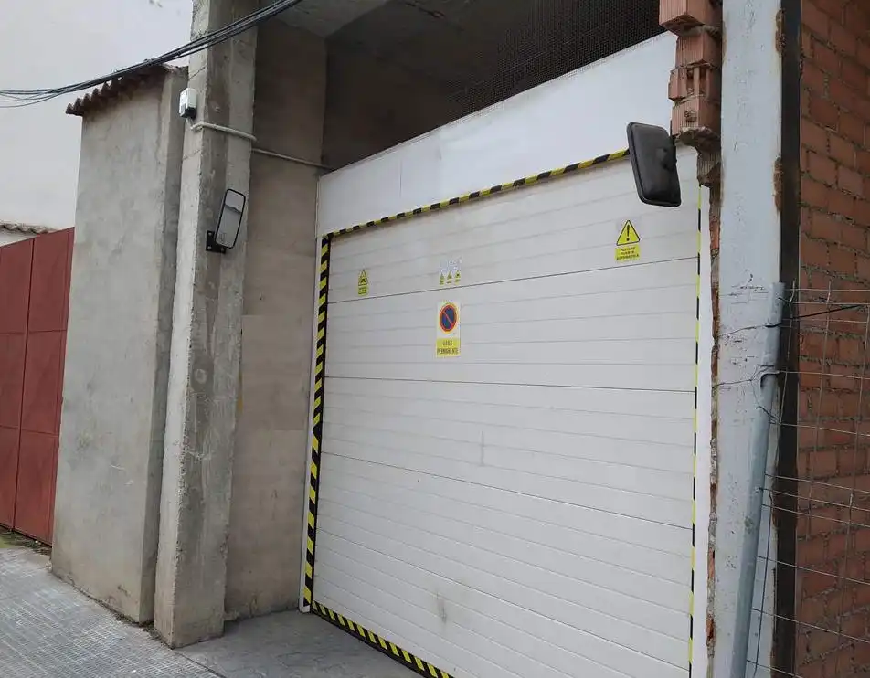 Edificio en venta en C/ Torrecillas, Valdepeñas