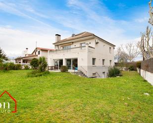 Exterior view of House or chalet for sale in Sant Cugat del Vallès  with Air Conditioner, Heating and Private garden