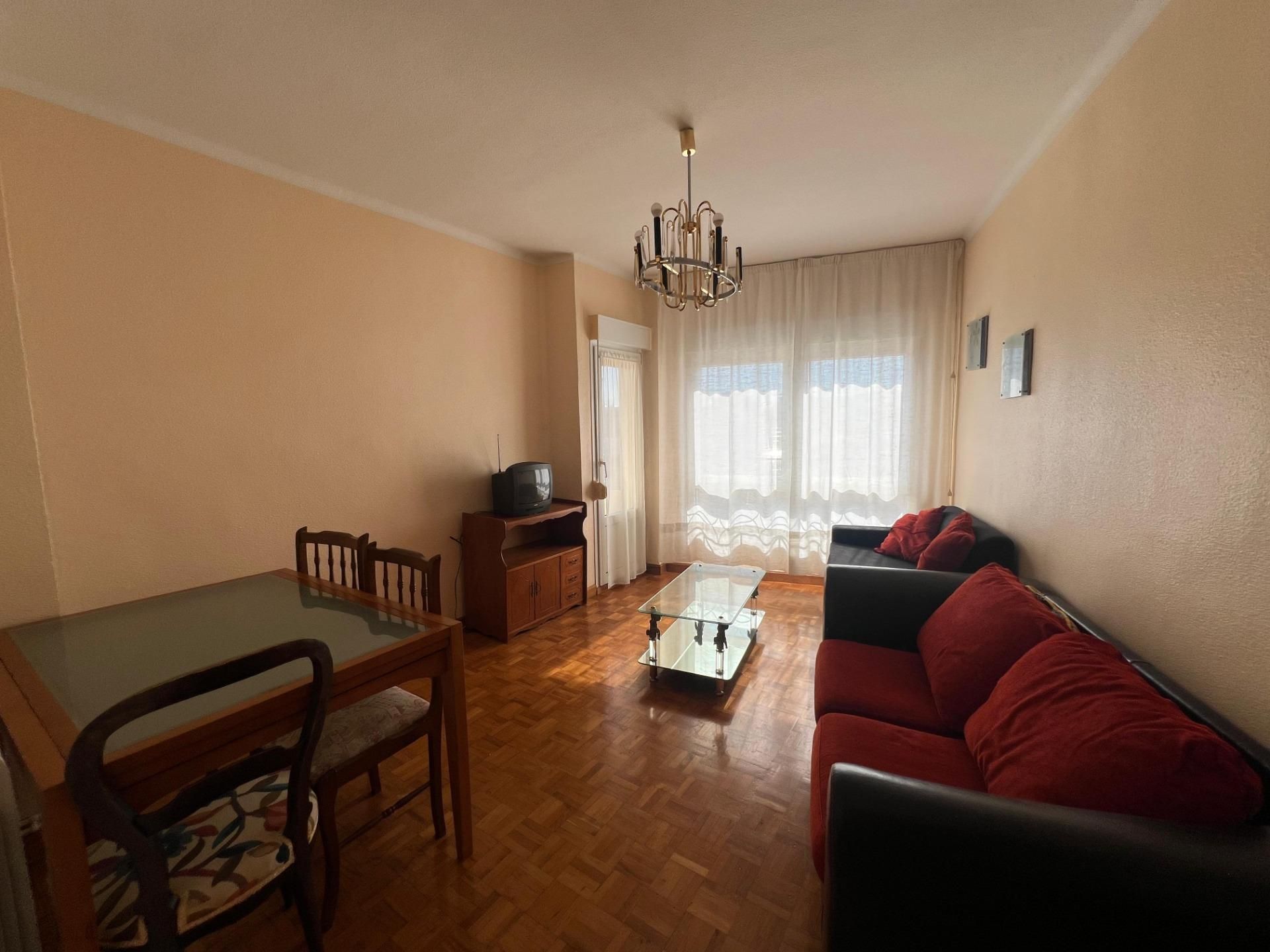 Sala d'estar de Pis en venda en  Pamplona / Iruña amb Calefacció i Parquet