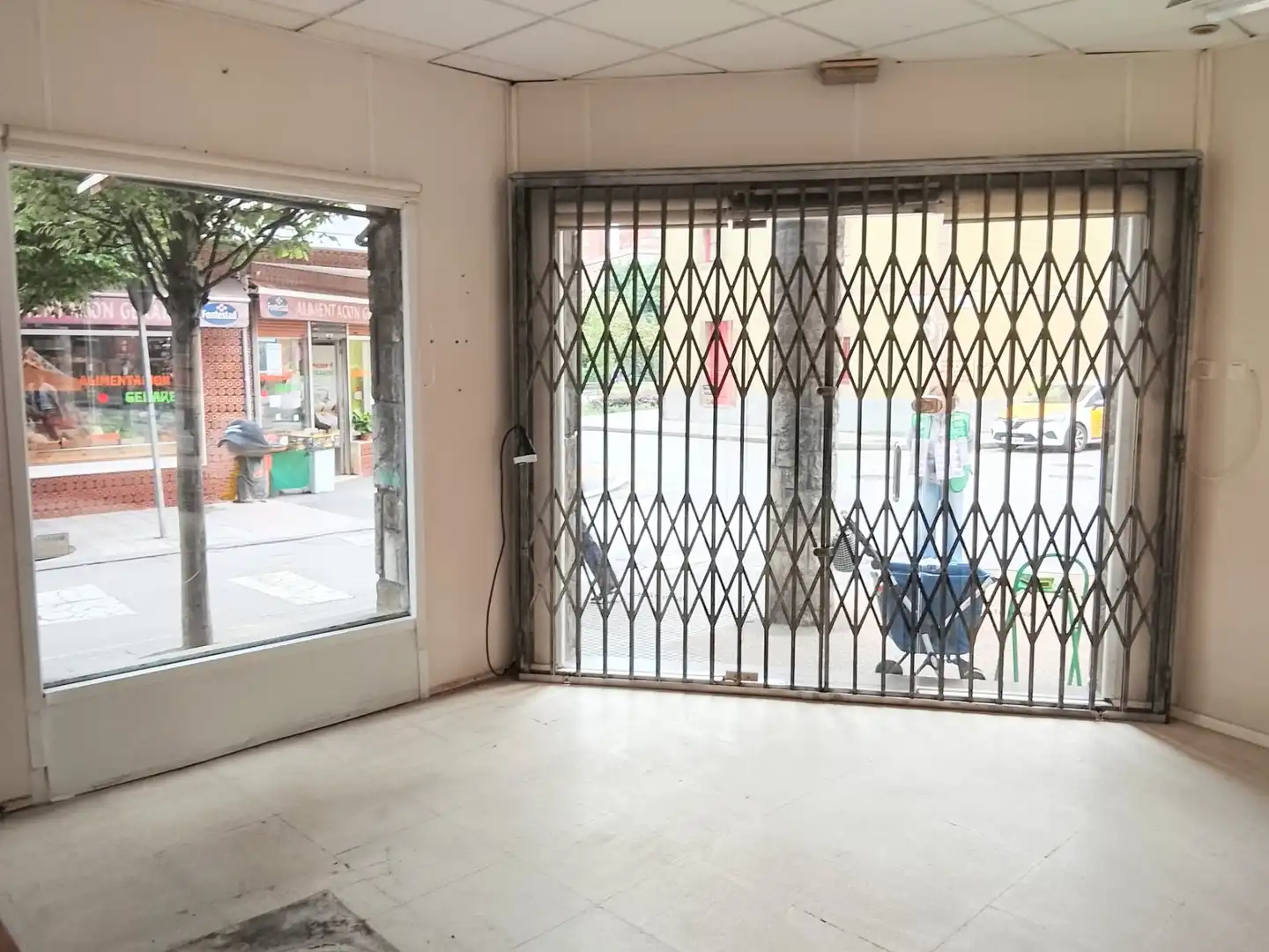 Business premises for sale in Calle de Ceriñola, imagen 4
