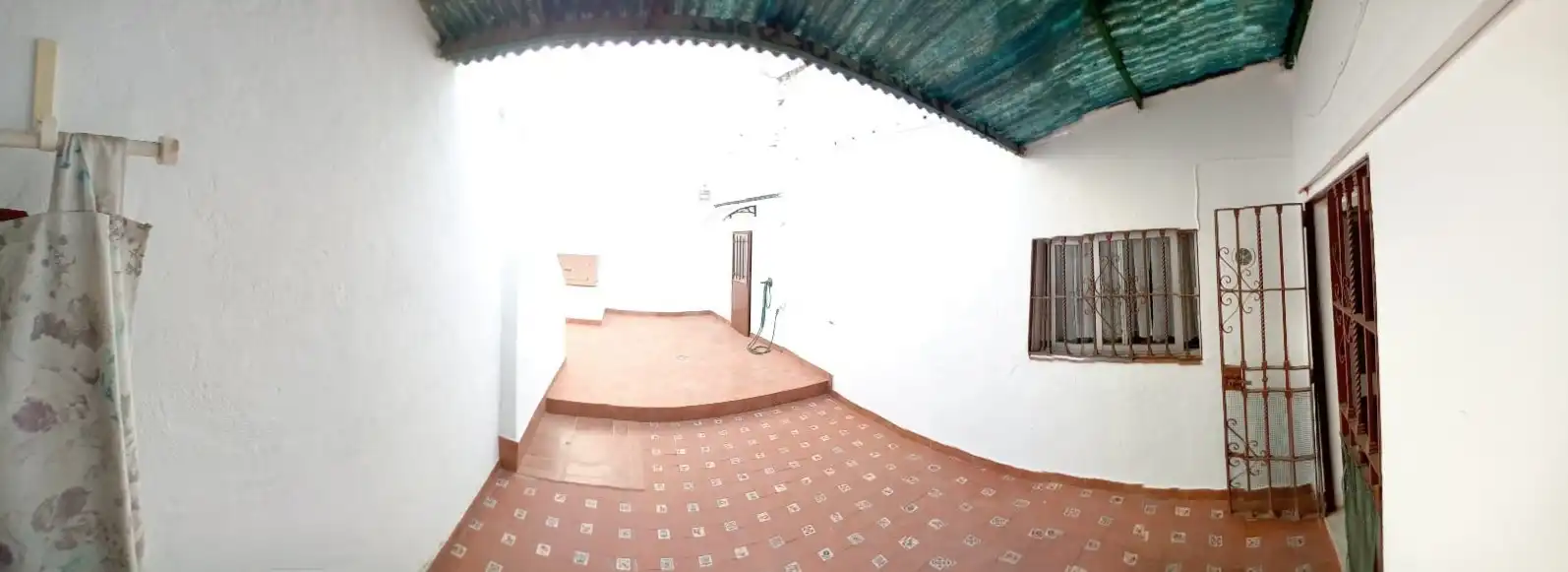 Einfamilien-Reihenhaus zum Verkauf in Alcalá de Guadaira mit Terrasse und Abstellraum