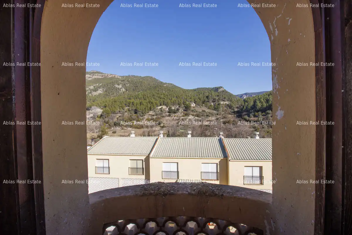 Vista exterior de Casa o xalet en venda en Montanejos amb Terrassa, Traster i Balcó