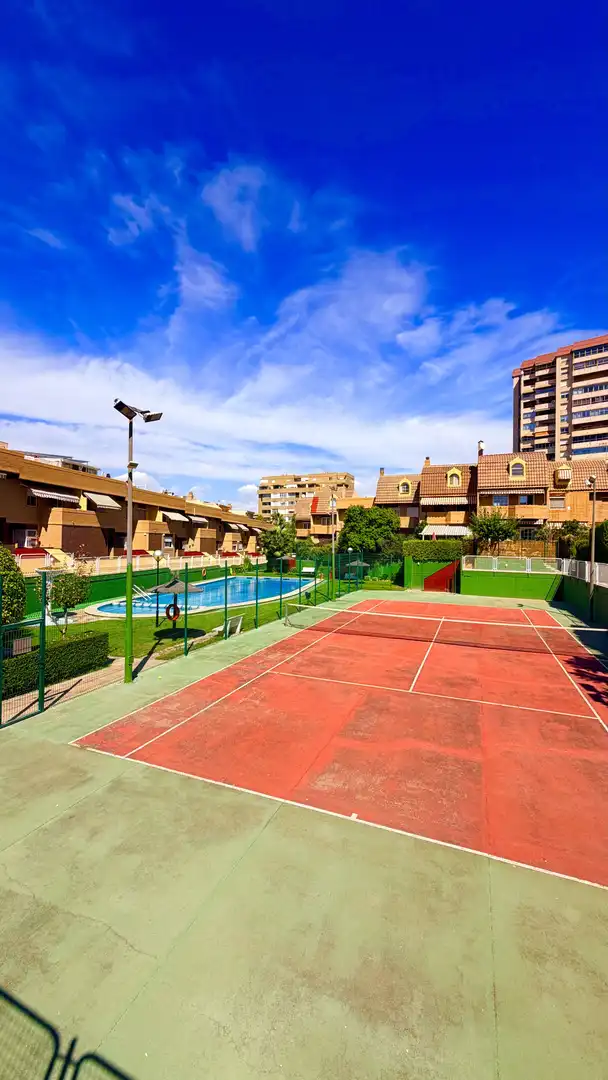Casa aparellada amb piscina en venda a Playa de San Juan - El Cabo de las Huertas, imagen 39