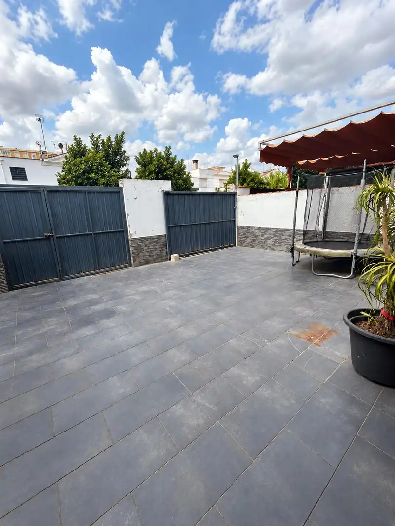 House for sale in Este - Alcosa- Torreblanca