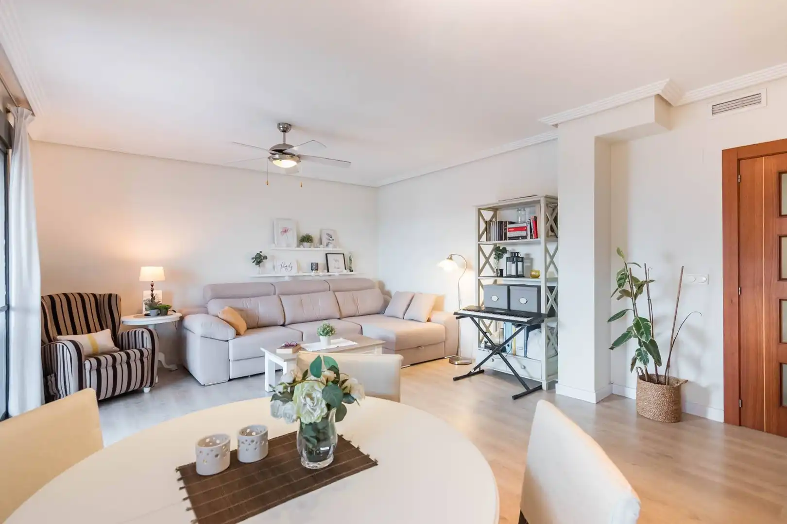 Living room of Attic for sale in Murcia  with Air Conditioner, Terrace and Storage room