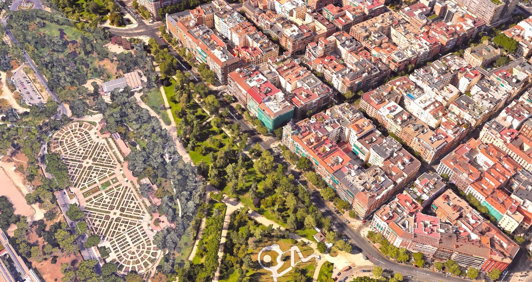 Exterior view of Flat for sale in  Madrid Capital  with Heating