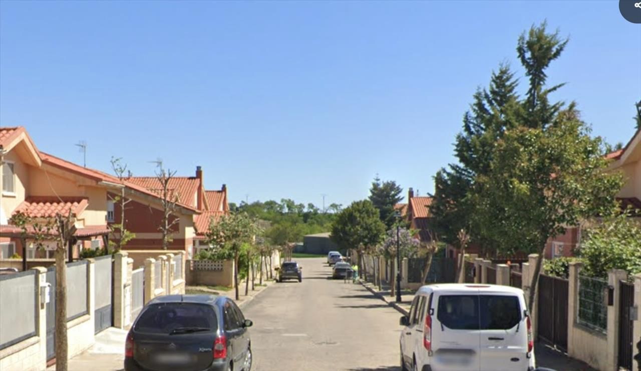 Vista exterior de Casa adosada en venda en Pozo de Guadalajara