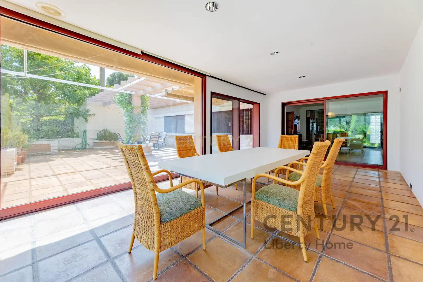 Vista exterior de Casa o chalet en venta en Torrent con Aire acondicionado, Jardín privado y Piscina