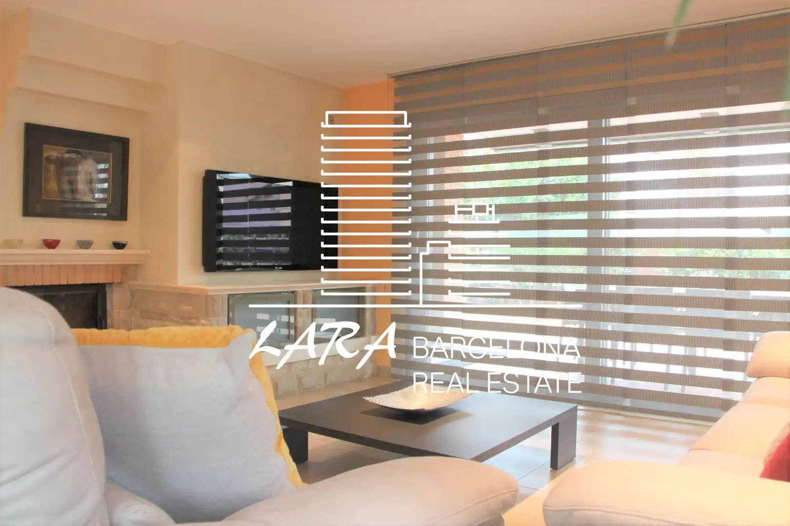 Sala de estar de Casa o chalet de alquiler con opción a compra en Viladecans con Aire acondicionado, Calefacción y Jardín privado