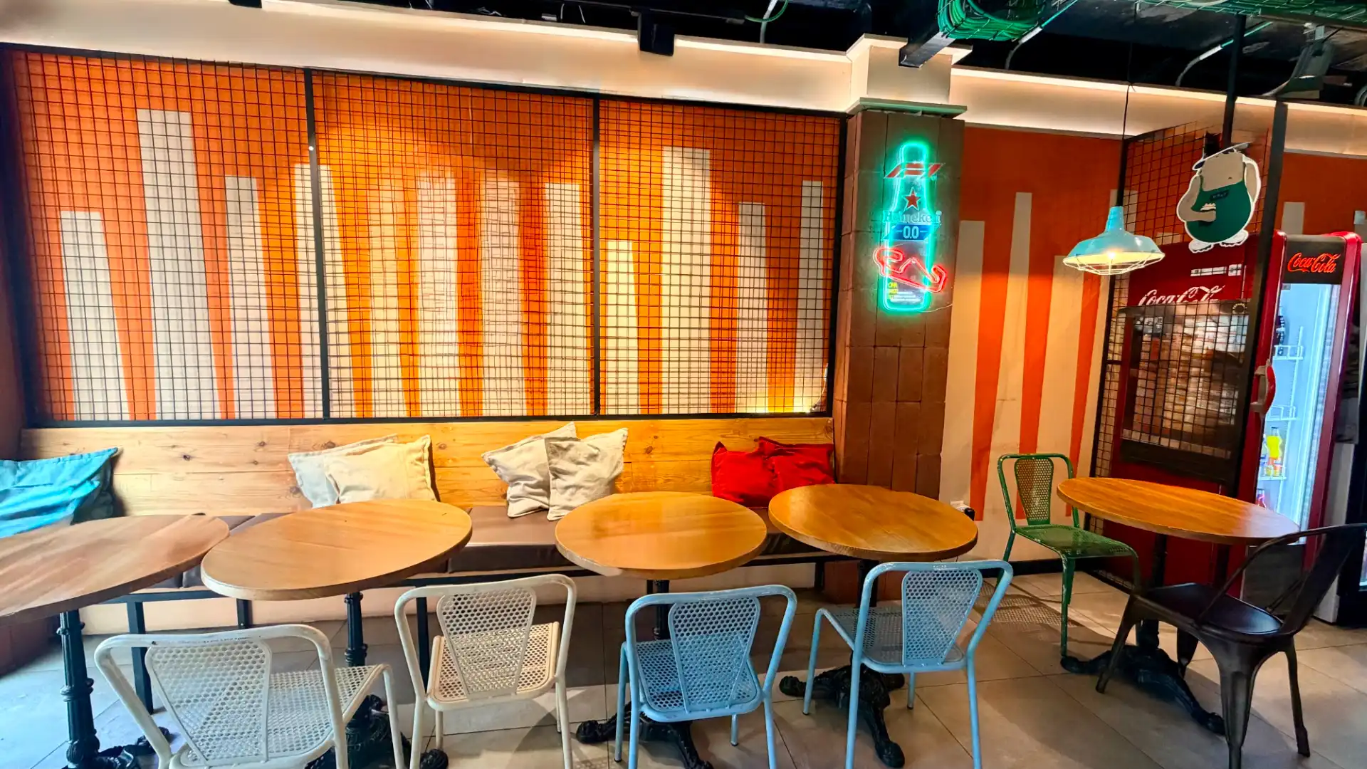 Business premises for transfer in Les Corts, imagen 11