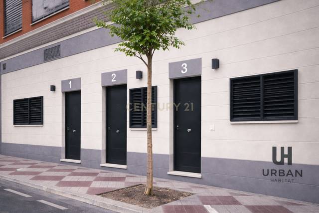 Piso en Venta en Calle Félix García Palacios, 3, Málaga, Spain, 3 en Santa Cristina - San Rafael