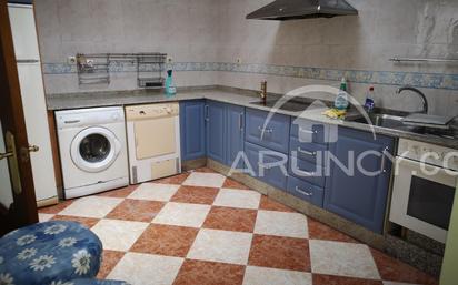 Kitchen of Single-family semi-detached for sale in Chiclana de la Frontera