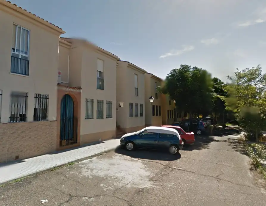 Vista exterior de Casa adosada en venda en Trujillo amb Aire condicionat, Calefacció i Forn