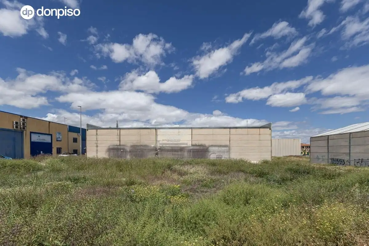 Industrial land for sale in Paseo de las Andás 11, imagen 5