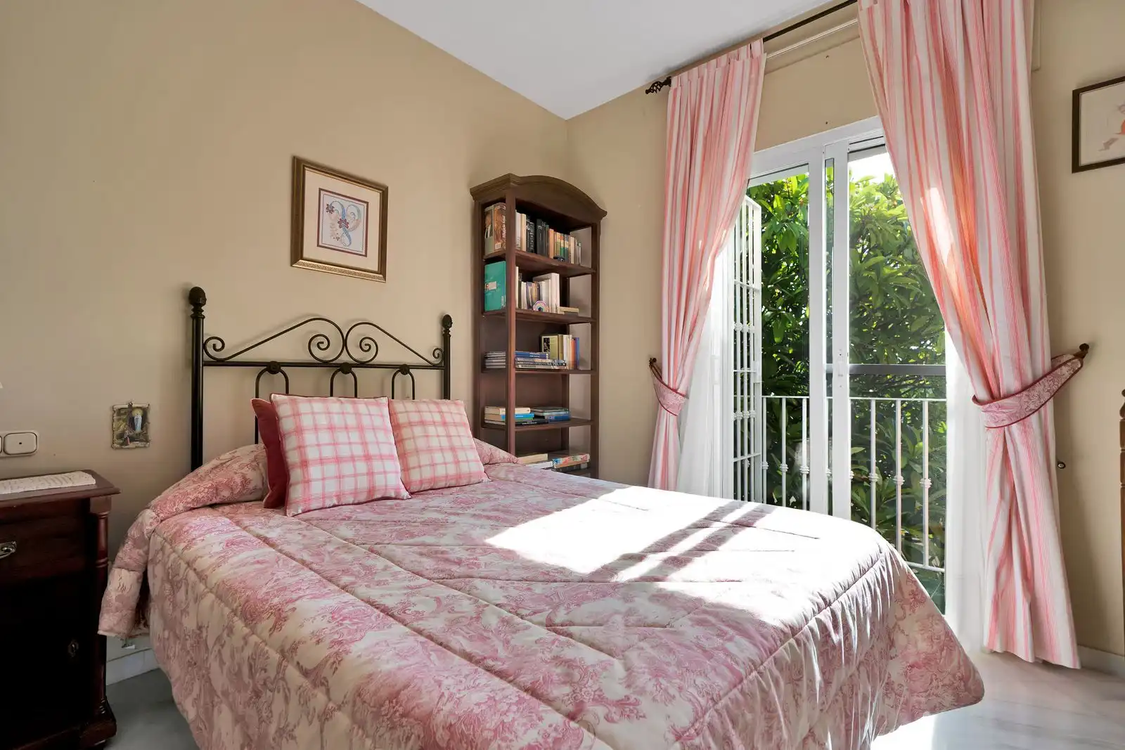 Chalet con piscina en venta en Avenida Pablo Ruiz Picasso 11, imagen 77