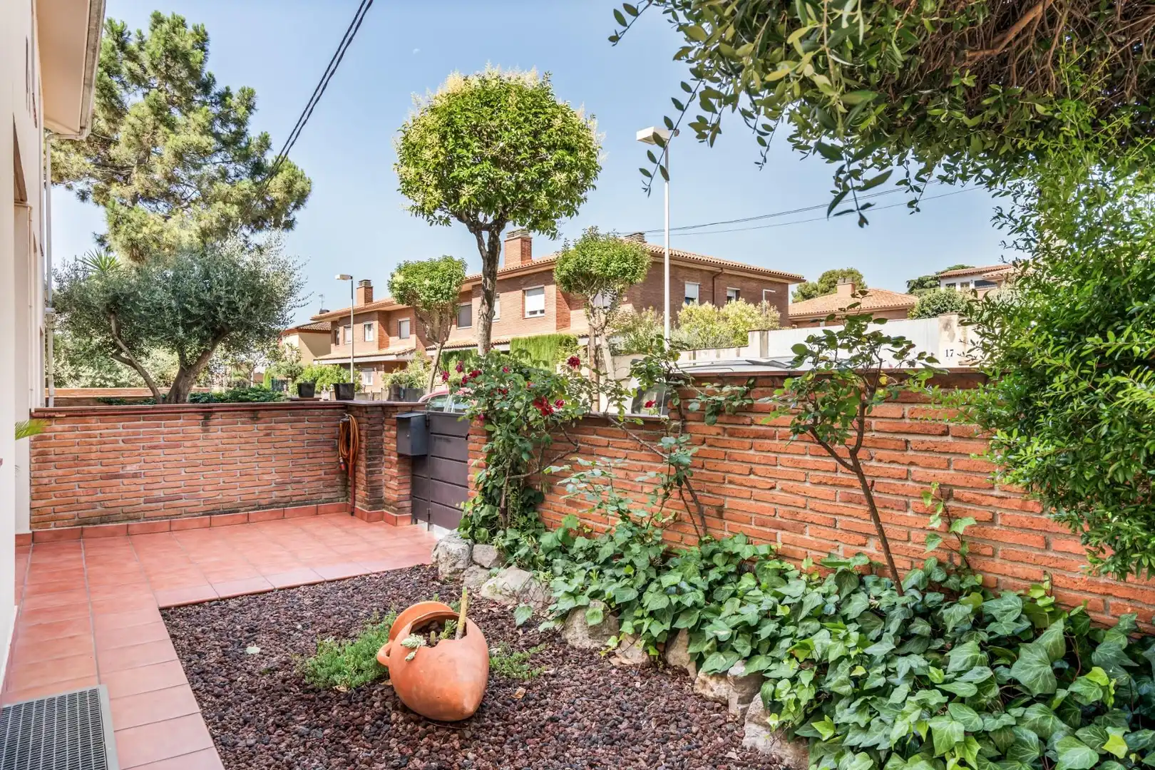 Jardí de Casa adosada en venda en Parets del Vallès amb Aire condicionat, Calefacció i Jardí privat