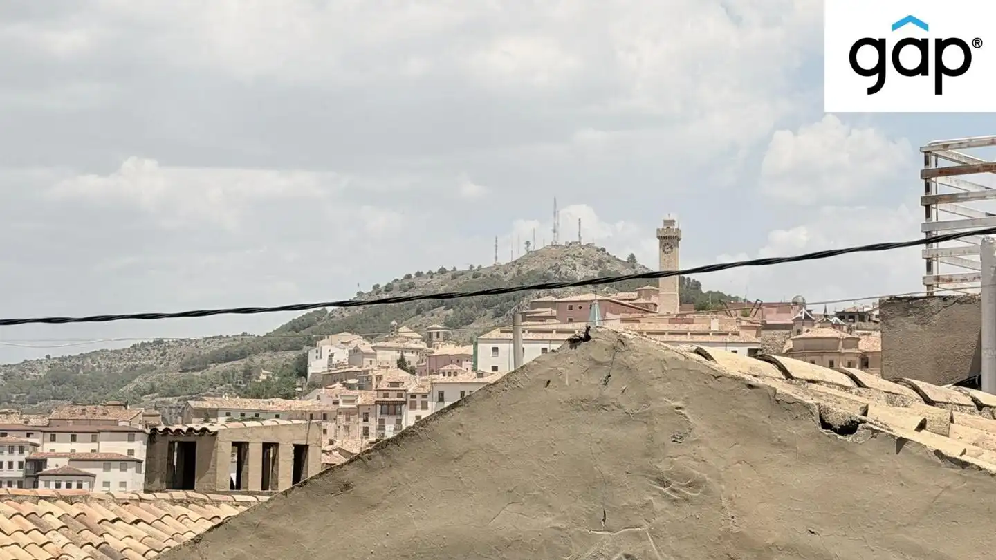 Vista exterior de Piso en venta en Cuenca con Calefacción y Amueblado