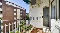 Bedroom of Flat for sale in  Barcelona Capital  with Terrace and Balcony