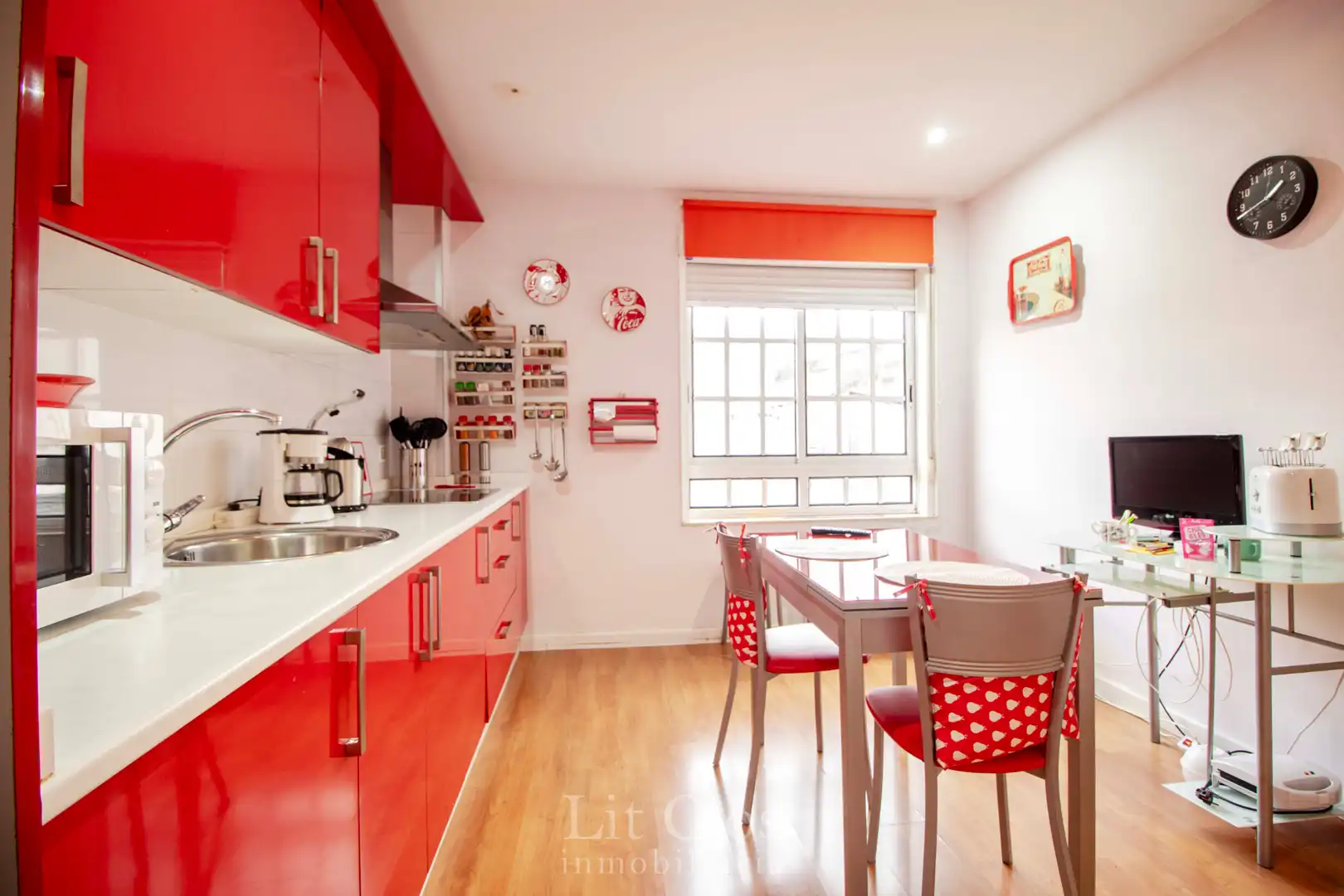 Kitchen of Houses for sale in Vilamartín de Valdeorras  with Heating, Private garden and Terrace