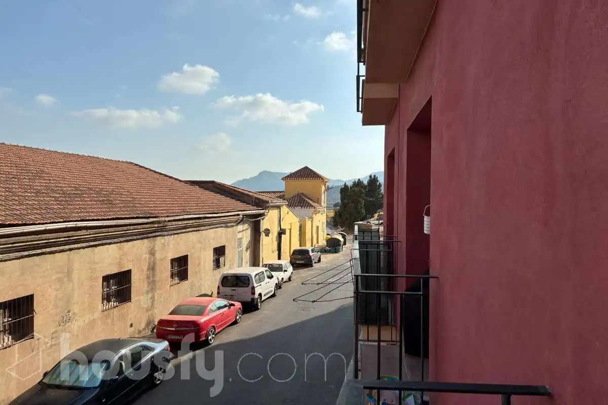 Vista exterior de Pis de lloguer en Sagunto / Sagunt amb Parquet, Moblat i Balcó