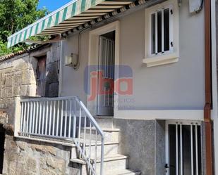 Vista exterior de Casa o xalet en venda en San Cristovo de Cea amb Calefacció i Terrassa