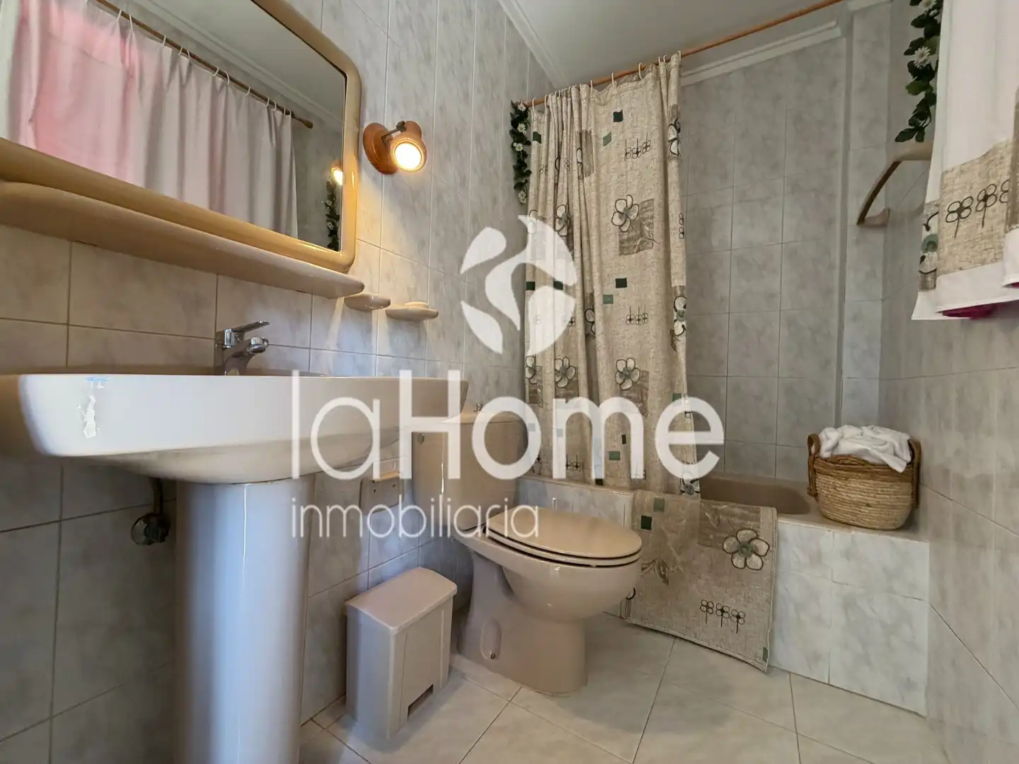 Baño de Casa o chalet en venta en Paterna con Aire acondicionado, Jardín privado y Terraza