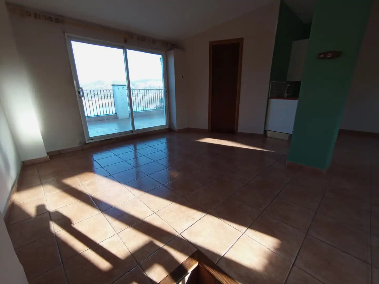 Habitación de Casa adosada en venta en Riba-roja d'Ebre