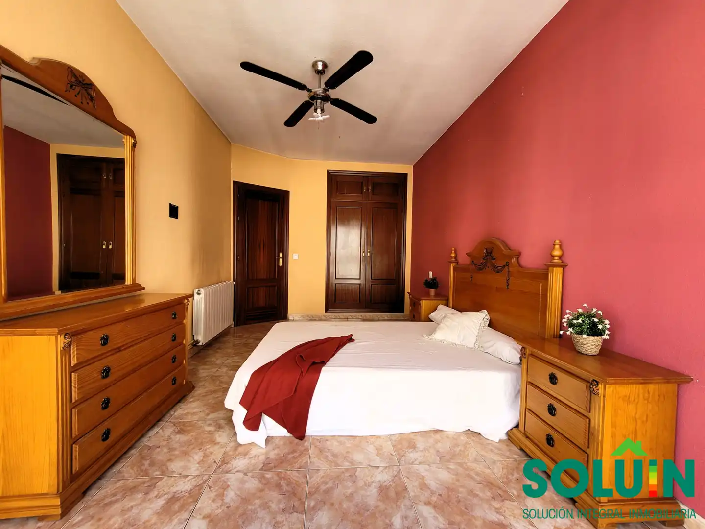 Habitación de Piso en venta en Fuenlabrada con Calefacción, Trastero y Horno