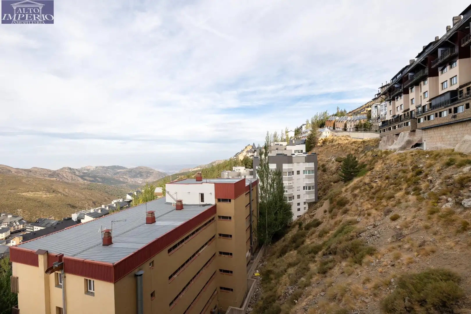 Vista exterior de Piso en venta en Sierra Nevada con Calefacción