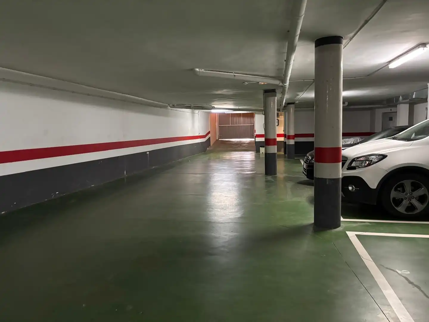 Parking de Piso en venta en Fuentes de Ebro con Trastero
