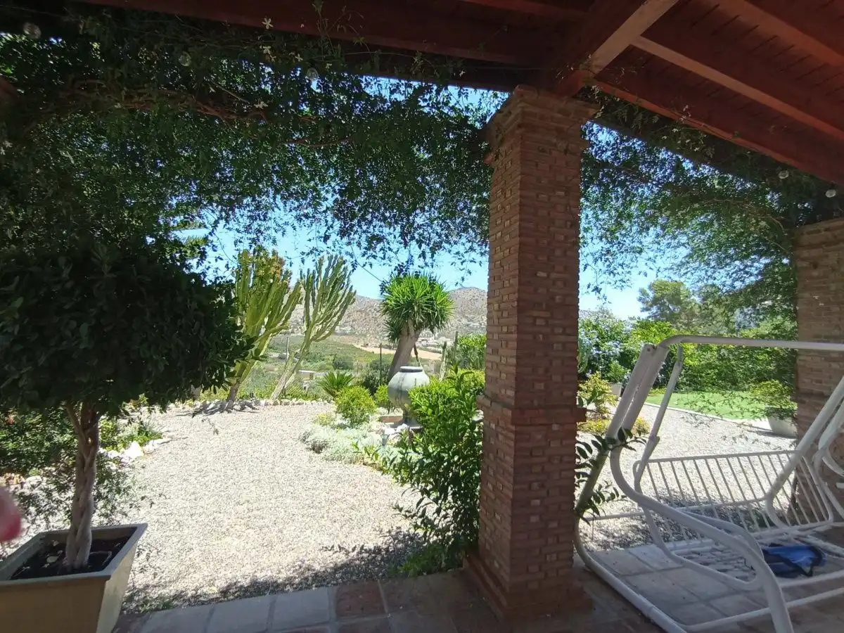 Jardí de Finca rústica en venda en Álora amb Terrassa