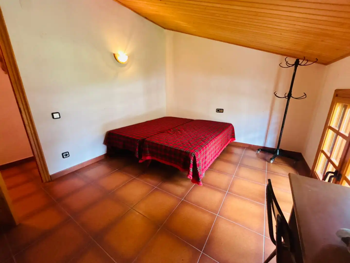 Dormitori de Finca rústica en venda en Cornudella de Montsant amb Aire condicionat, Jardí privat i Moblat