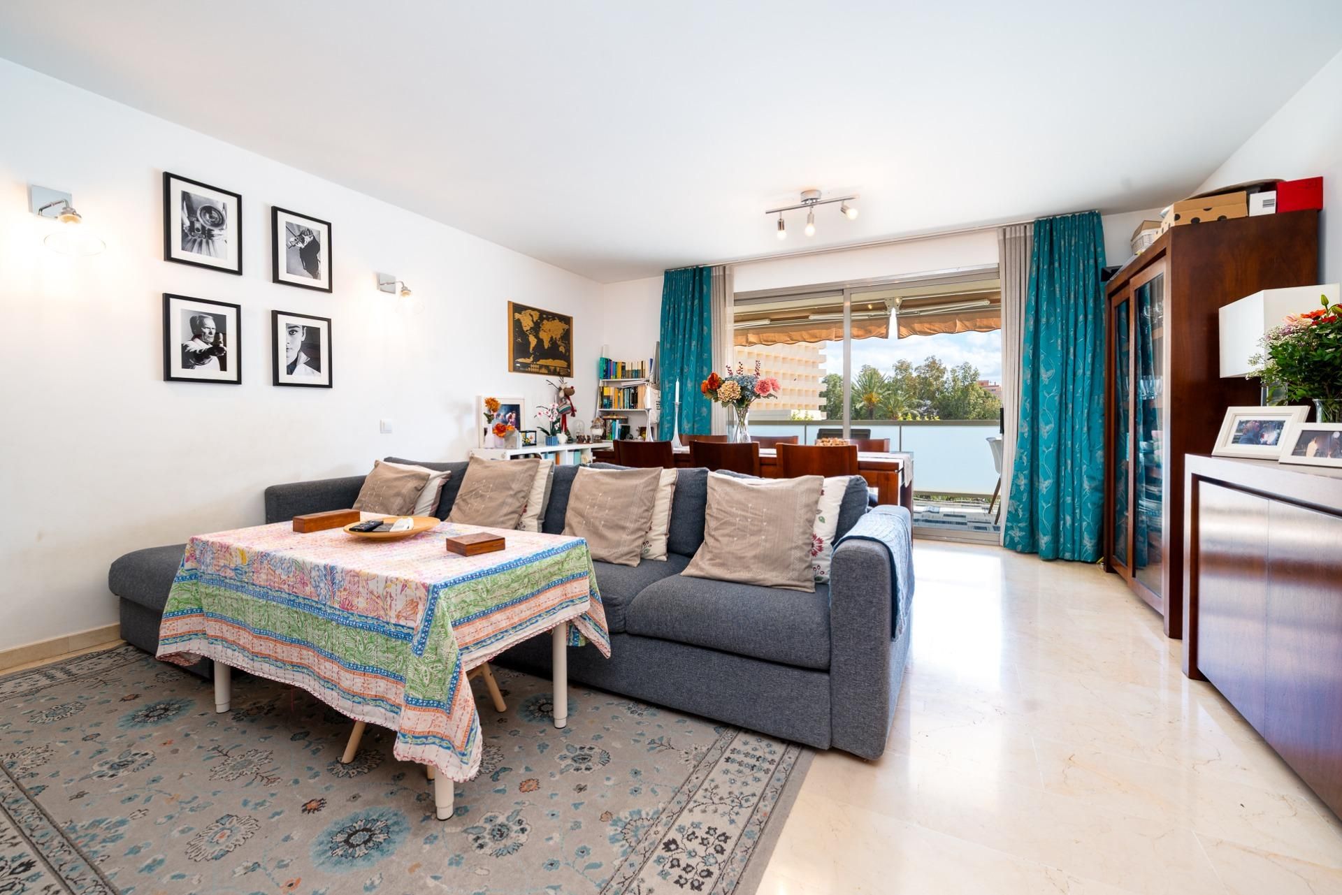 Living room of Flat for sale in Calvià  with Air Conditioner, Heating and Private garden
