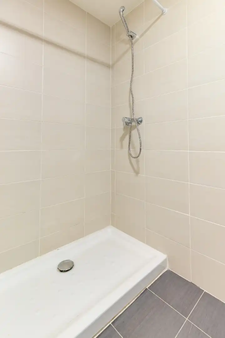 Baño de Piso en venta en Mislata con Aire acondicionado, Terraza y Trastero