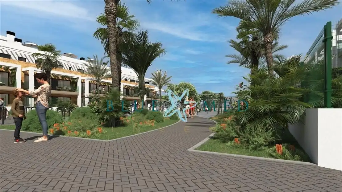 Houses for sale in Calle Infanta Elena, Las Lomas de Rame - Bahía Bella