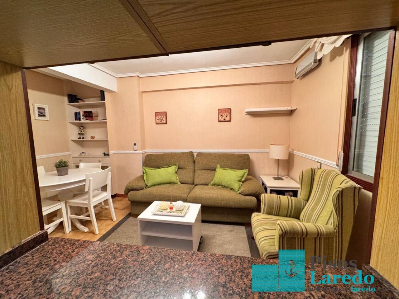 Sala de estar de Piso en venta en Laredo con Amueblado