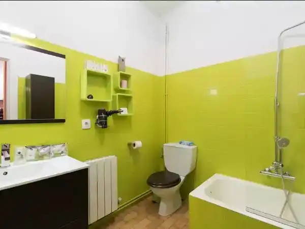 Baño de Piso de alquiler en Bilbao  con Amueblado