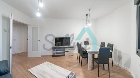 Foto 4 de Piso de alquiler en La Regenta, La Ería, Oviedo