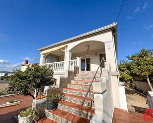 Vista exterior de Casa o xalet en venda en El Vendrell amb Calefacció i Terrassa