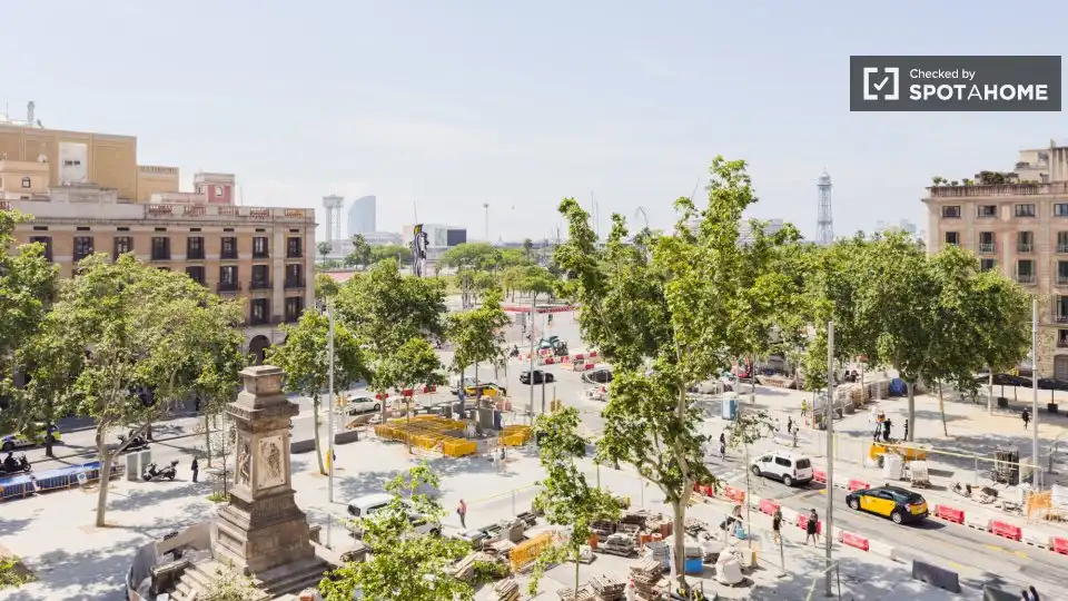 Appartamento con terrazza in affitto a Ciutat Vella, imagen 15