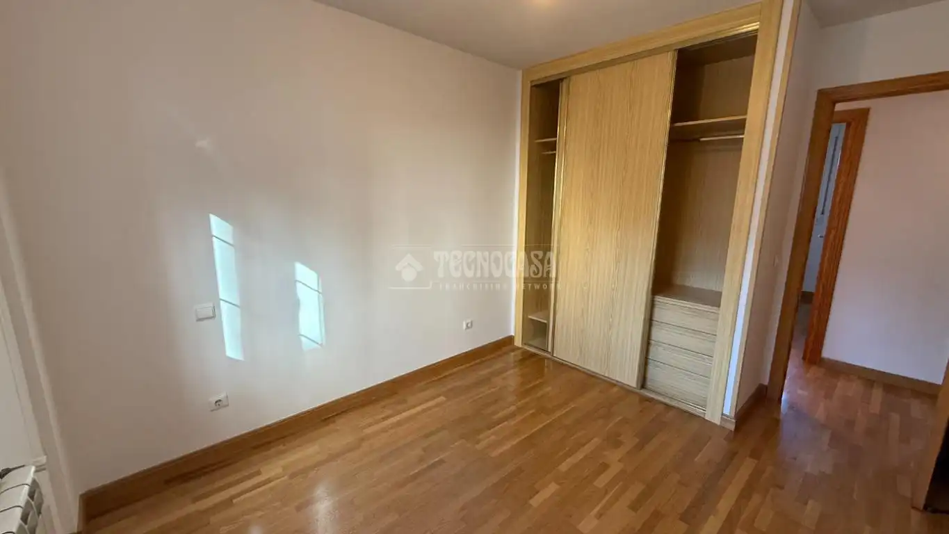 Habitación de Piso en venta en Alcalá de Henares con Aire acondicionado, Calefacción y Terraza