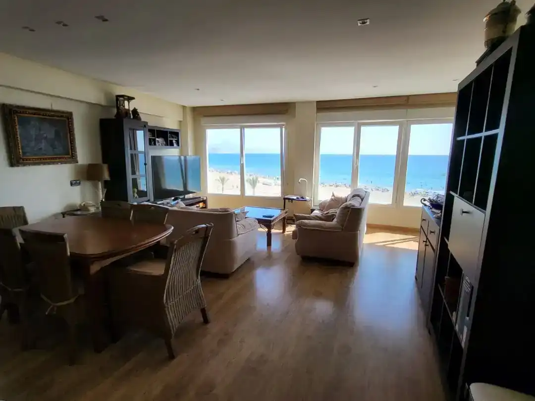 Sala d'estar de Dúplex en venda en El Campello
