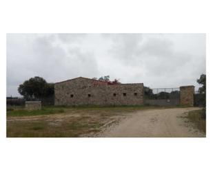 Industrial buildings for sale in Herguijuela