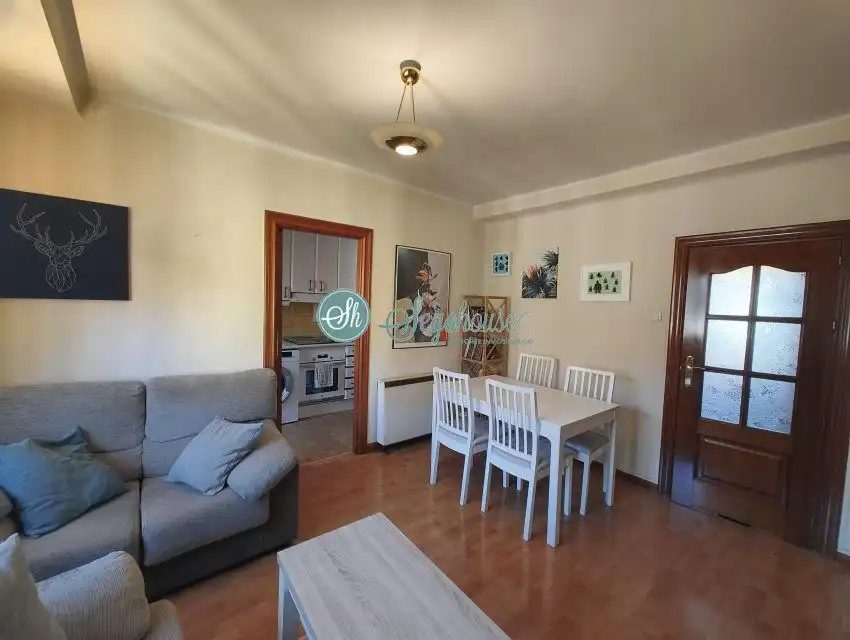 Sala de estar de Piso en venta en Segovia con Calefacción, Parquet y Terraza